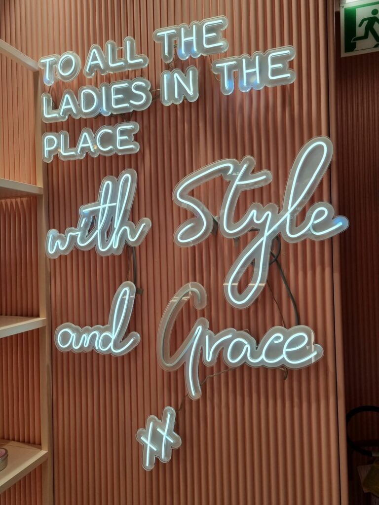 To all ladies with style